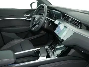 Audi Q8 50 S Linie Int Matrix AHK B&O Leder