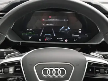 Audi Q8 Sportback e-tron 50 quattro avansat