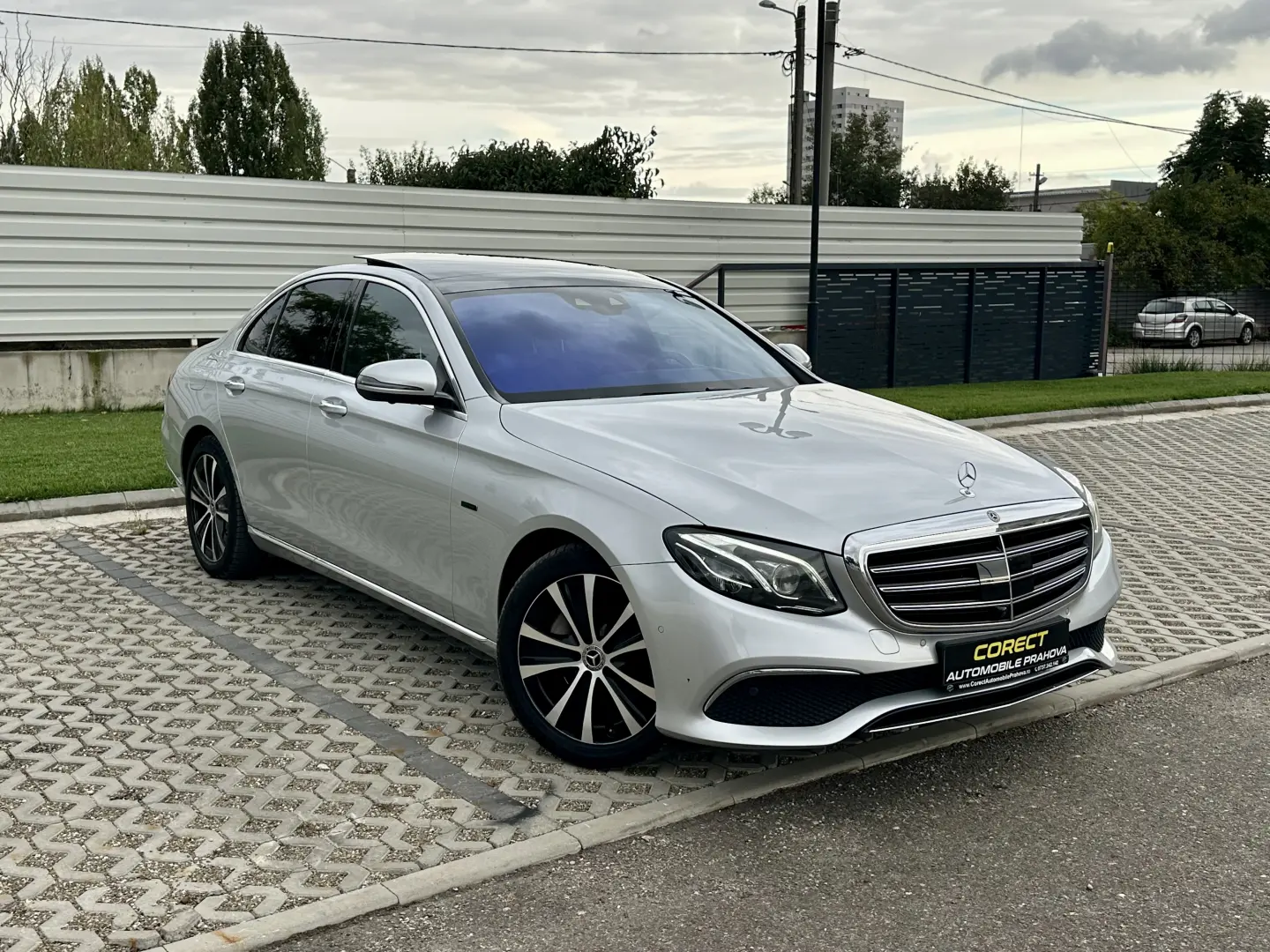 Mercedes-Benz E class 2019 EQ Power Full