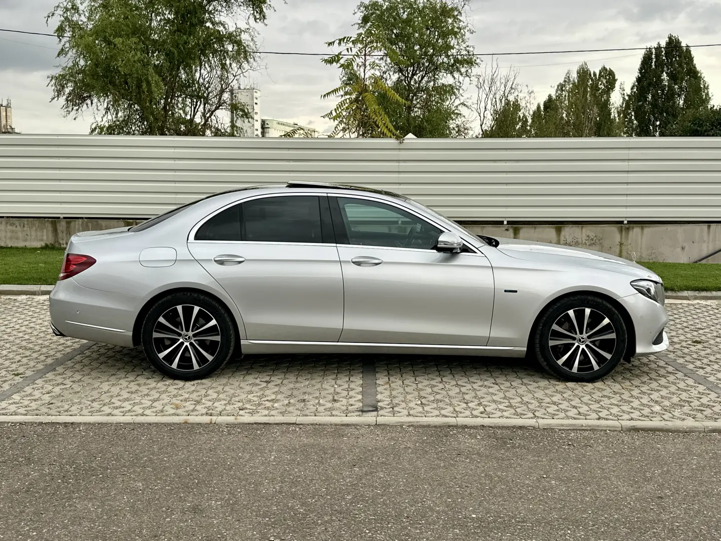 Mercedes-Benz E class 2019 EQ Power Full