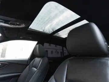 Audi Q8 55 TFSI Quattro S-LINE B&O 3D ACC