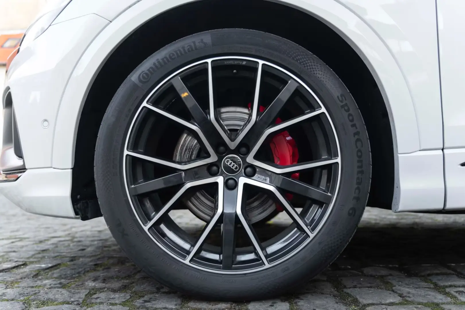 Audi Q8 55 TFSI Quattro S-LINE B&O 3D ACC