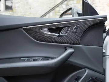 Audi Q8 55 TFSI Quattro S-LINE B&O 3D ACC