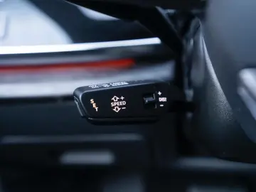 Audi Q8 55 TFSI Quattro S-LINE B&O 3D ACC