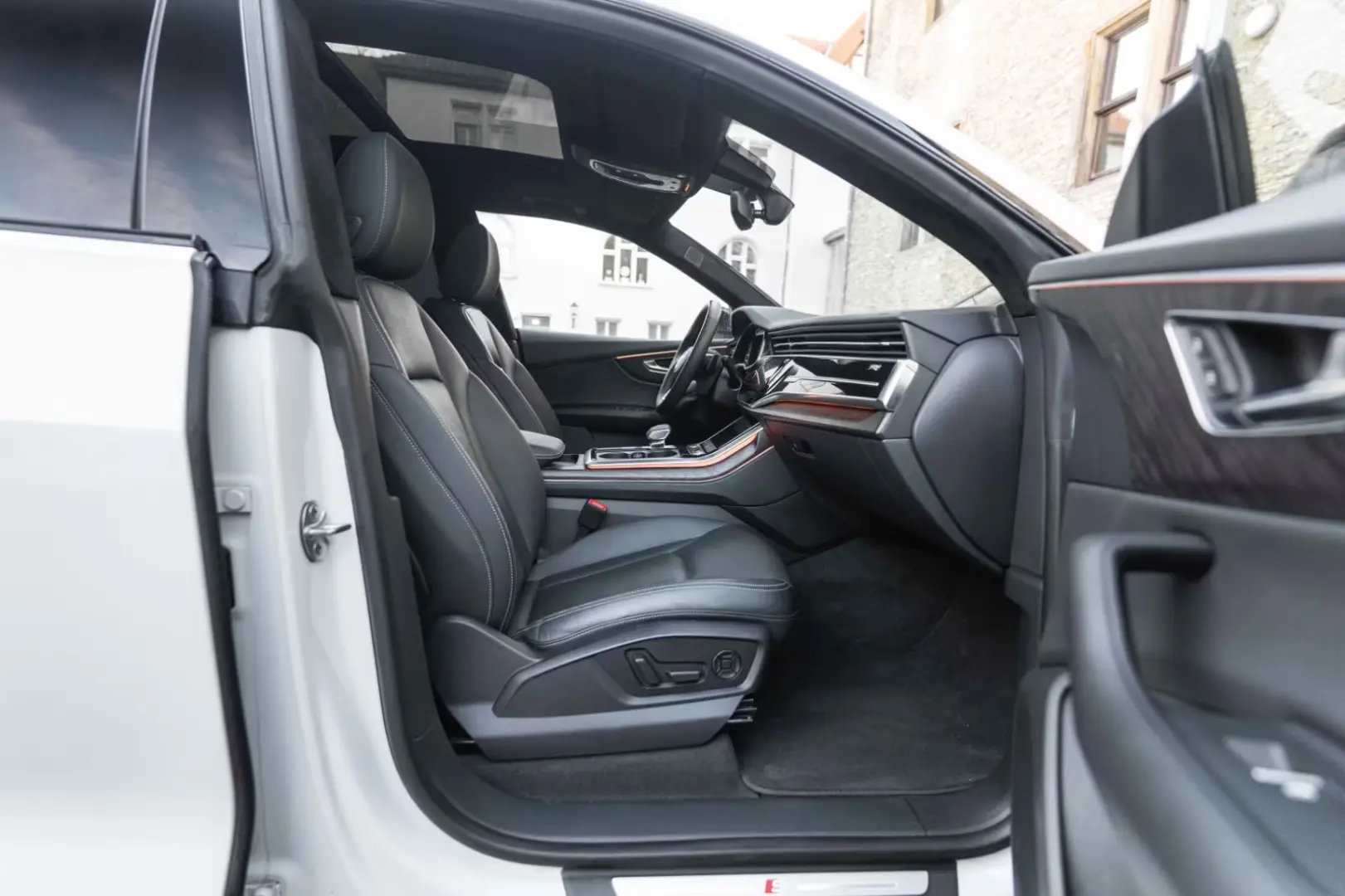 Audi Q8 55 TFSI Quattro S-LINE B&O 3D ACC