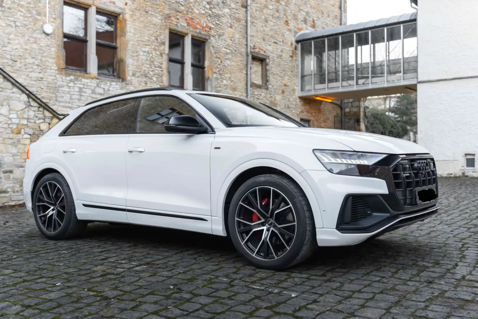 Audi Q8 55 TFSI Quattro S-LINE B&O 3D ACC
