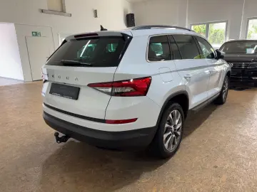 KodiaqClever 2.0TDI DSG STHEIZ AHK 360 CAM 4xSHZ