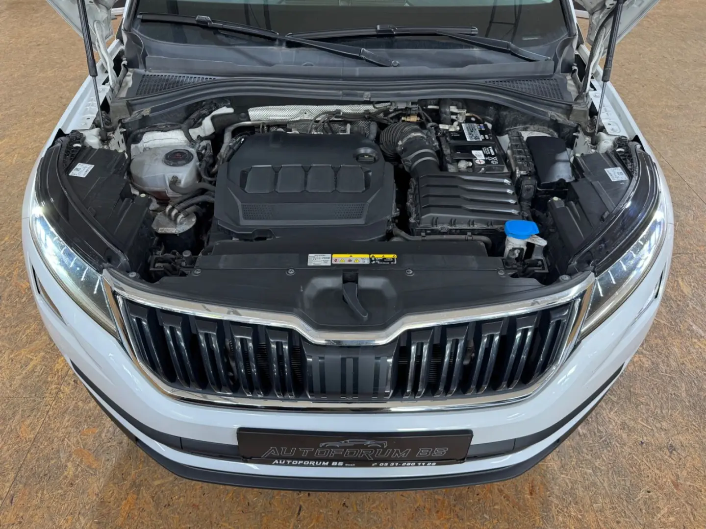 KodiaqClever 2.0TDI DSG STHEIZ AHK 360 CAM 4xSHZ