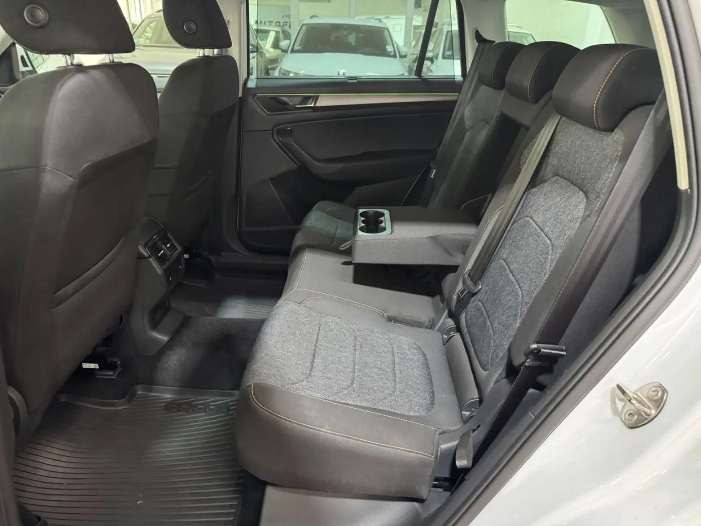KodiaqClever 2.0TDI DSG STHEIZ AHK 360 CAM 4xSHZ
