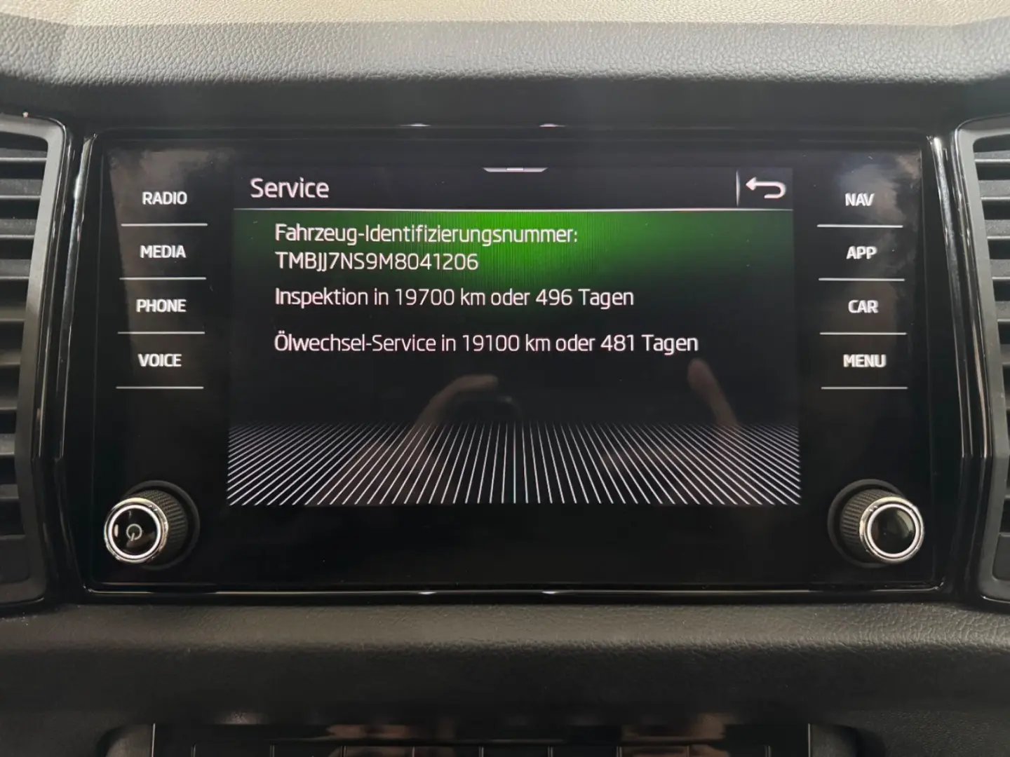 KodiaqClever 2.0TDI DSG STHEIZ AHK 360 CAM 4xSHZ