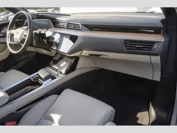 Audi Q8 55 quattro avansate Pano  HUD