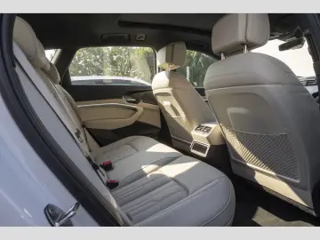 Audi Q8 55 quattro avansate Pano  HUD