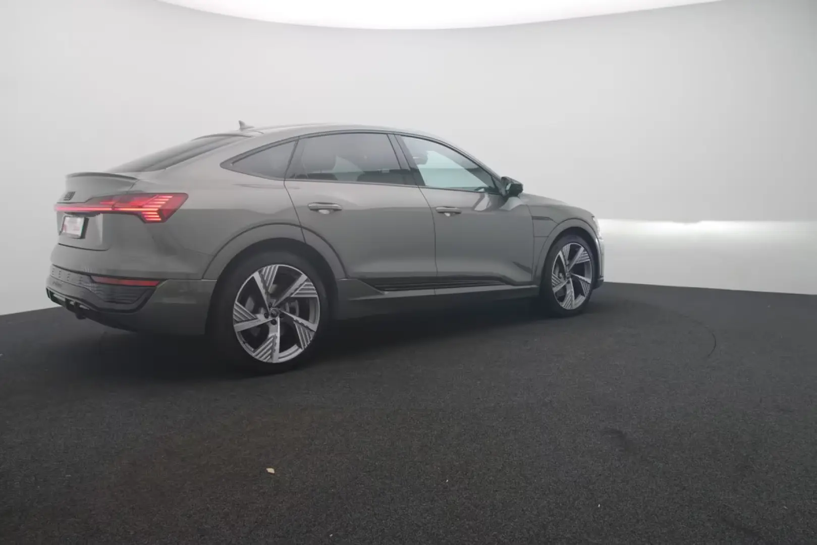 Audi Q8 Sportback e-tron 50 quattro S line