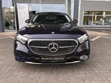 E 300 de 4M Allrad Avantgarde AHK Distronic 360