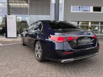 E 300 de 4M Allrad Avantgarde AHK Distronic 360