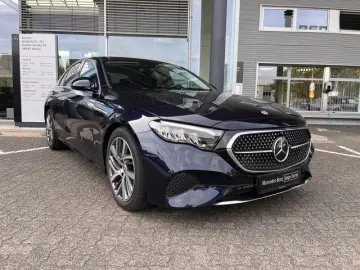 E 300 de 4M Allrad Avantgarde AHK Distronic 360