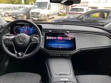 E 300 de 4M Allrad Avantgarde AHK Distronic 360
