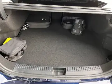 E 300 de 4M Allrad Avantgarde AHK Distronic 360
