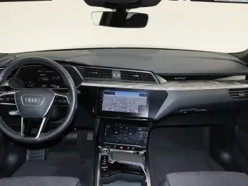 Audi Q8 55 quattro S line MATRIX-LED HUD