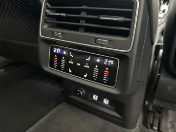 Audi Q8 55 TFSI quattro tiptronic S Line Voll