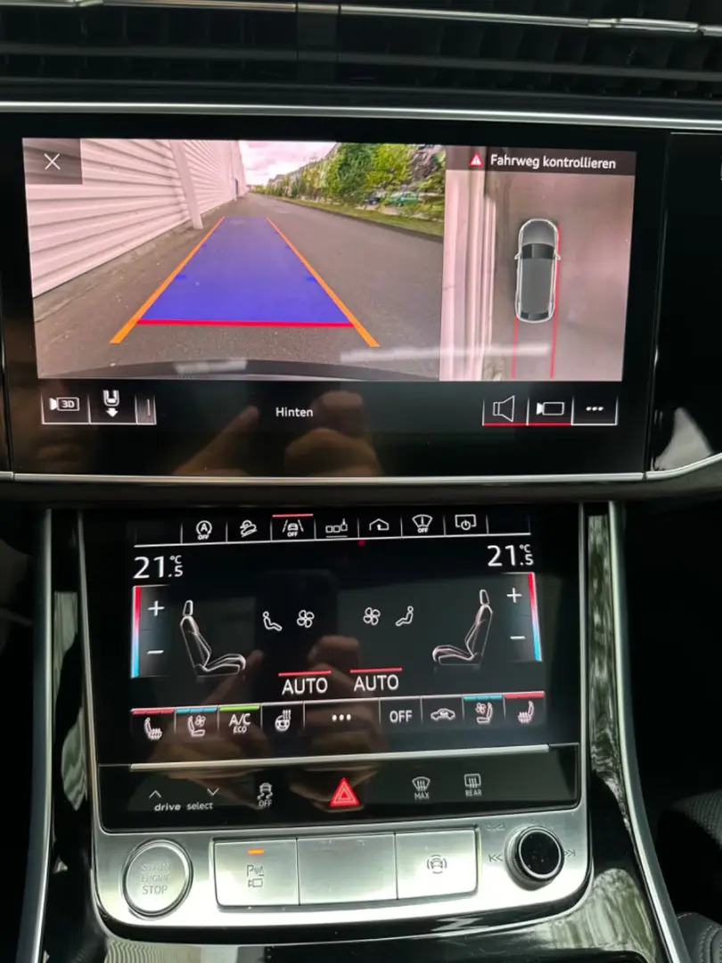 Audi Q8 55 TFSI quattro tiptronic S Line Voll