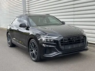 Audi Q8 55 TFSI quattro tiptronic S Line Voll
