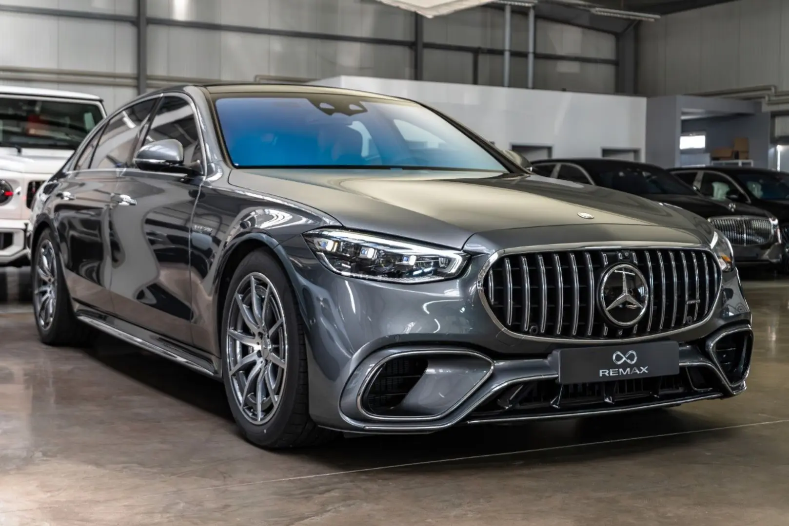 S 63 E AMG Per. Long   Exclusive Pack.   Head Up
