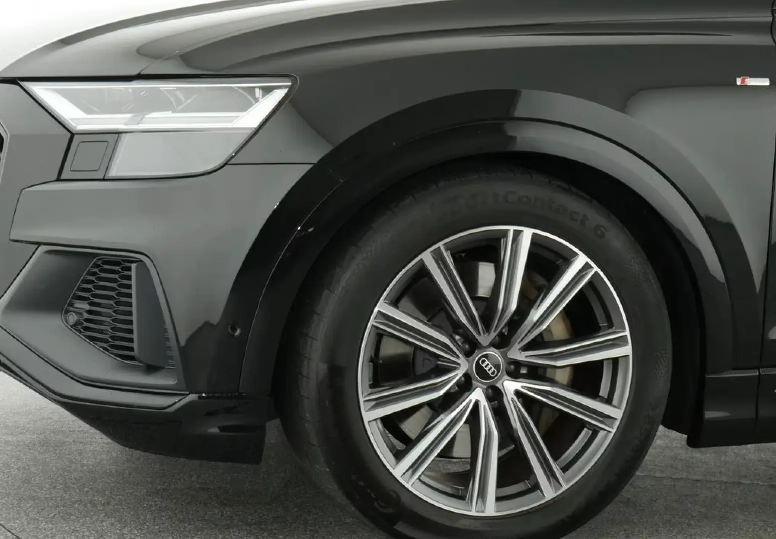 Audi Q8 55 TFSI e 3x S Line AHK B&O Leder