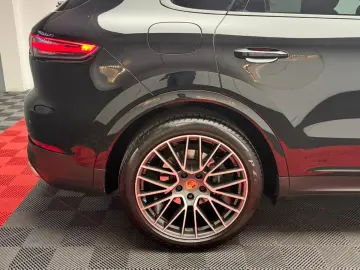 Porsche Cayenne Bose Pano R21
