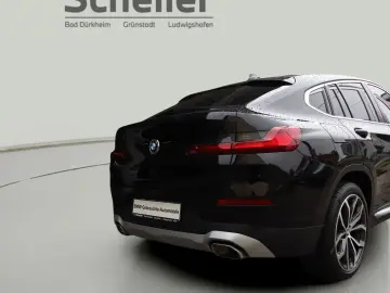 X4 xDrive20i DAB LED WLAN Pano.Dach RFK Shz PDC