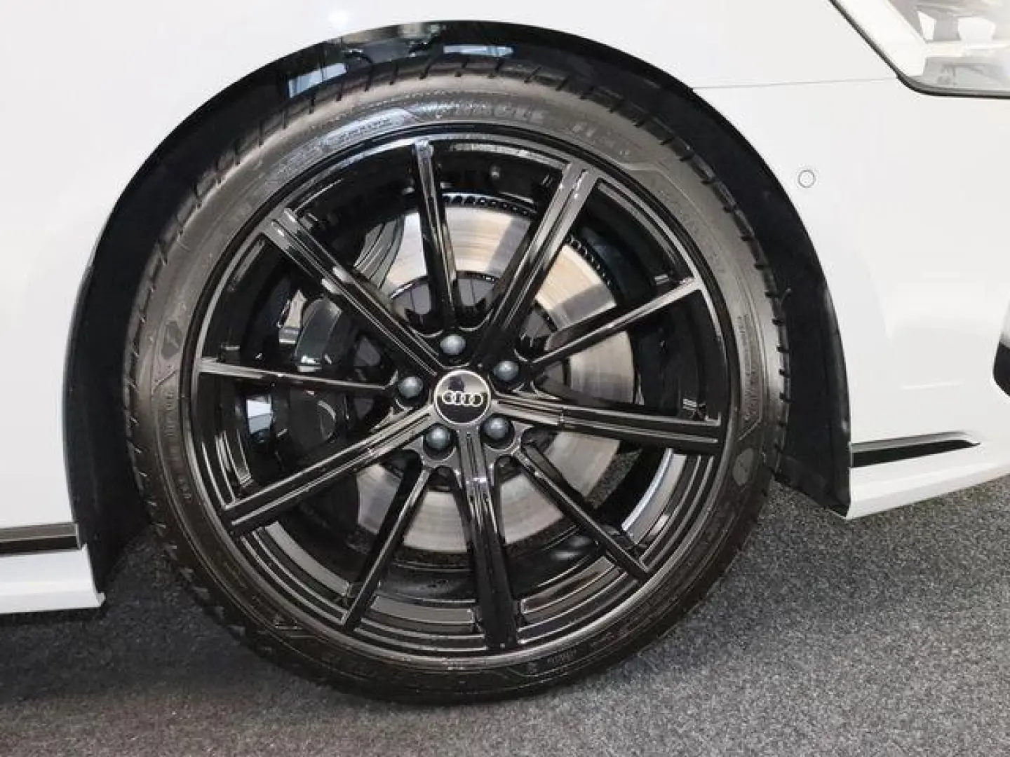 Audi S8 4.0 TFSI quattro 360  MATRIX-LED
