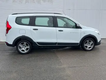 DACIA LODGY 1.3 TCe 130CP Stepway 7L