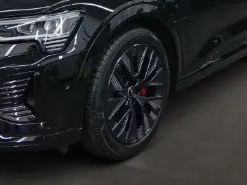 Audi Q8 e-tron 55 Quattro S-Line AHK Bang