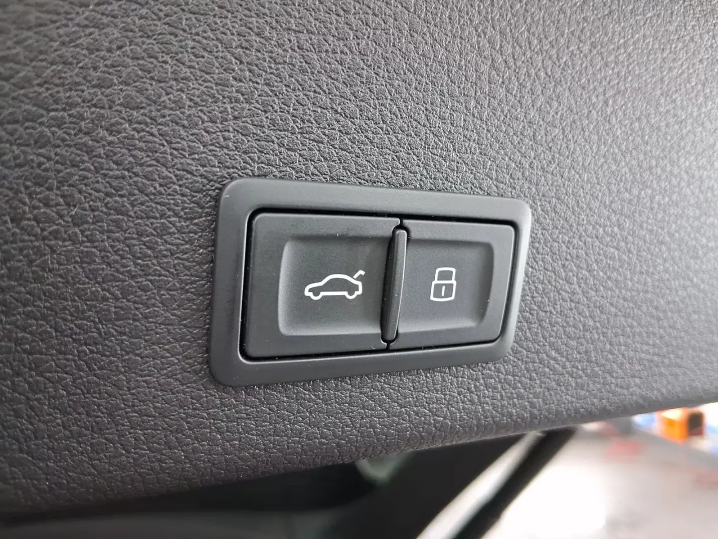 Audi Q8 e-tron 55 Quattro S-Line AHK Bang