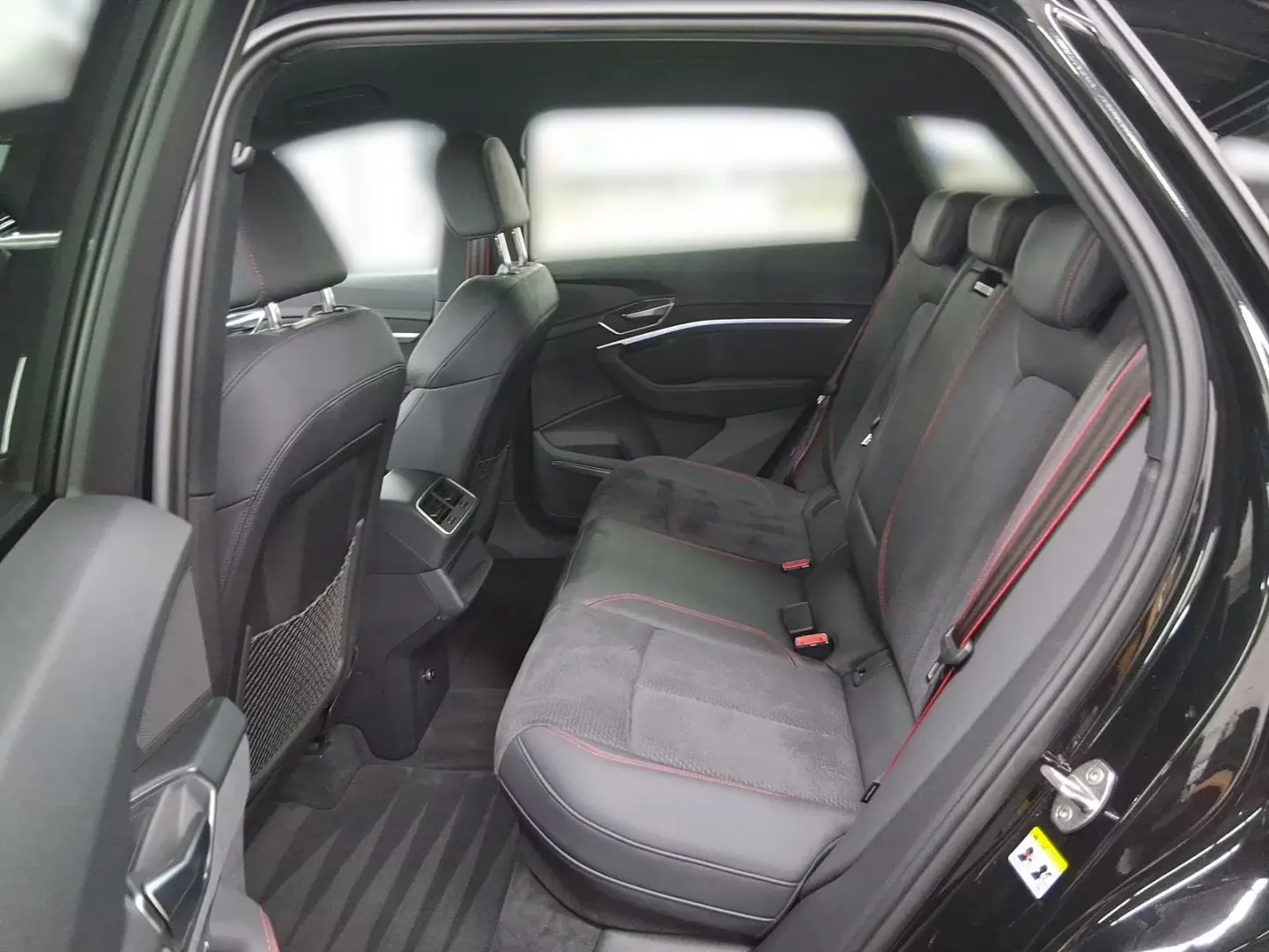 Audi Q8 e-tron 55 Quattro S-Line AHK Bang