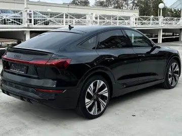 Audi Q8 Sportback e-tron 55 quattro S line