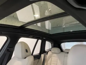 X3 xDrive 20i M Sportpaket HUD AHK Pano Navi Led