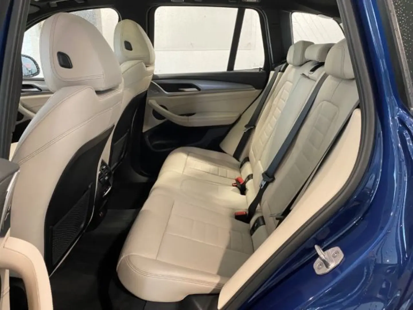 X3 xDrive 20i M Sportpaket HUD AHK Pano Navi Led