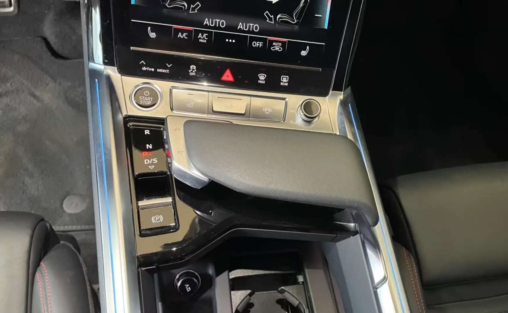 Audi Q8 55 quattro S line LED B&O Navi ACC