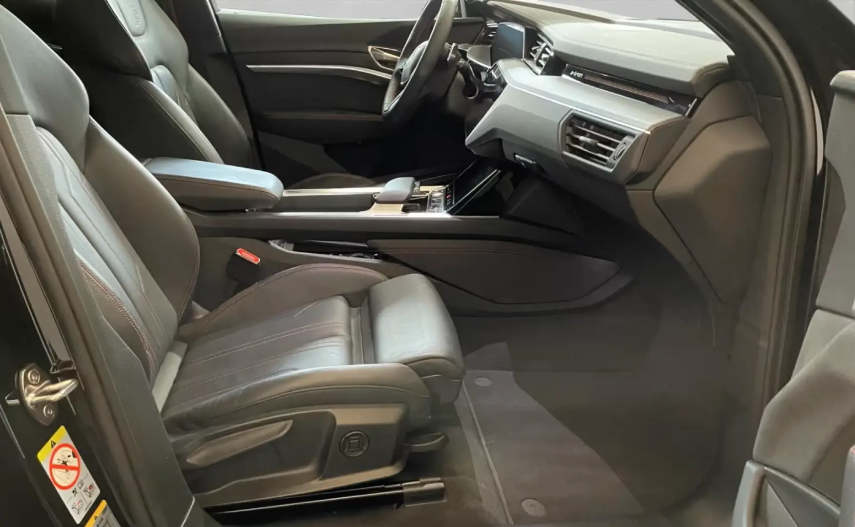 Audi Q8 55 quattro S line LED B&O Navi ACC