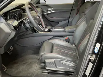 Audi Q8 55 quattro S line LED B&O Navi ACC