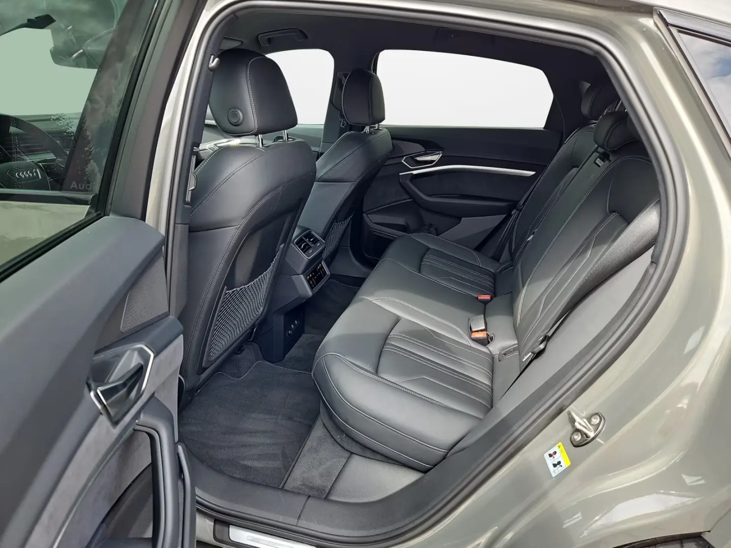Audi Q8 Sportback 55 e-tron quattro advanced AHK