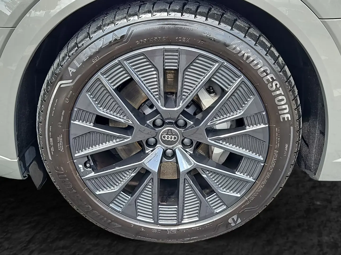 Audi Q8 Sportback 55 e-tron quattro advanced AHK
