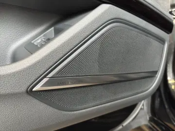 Audi A8 60 TFSIe QUATTRO  MATRIX PANO