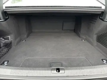 Audi A8 60 TFSIe QUATTRO  MATRIX PANO