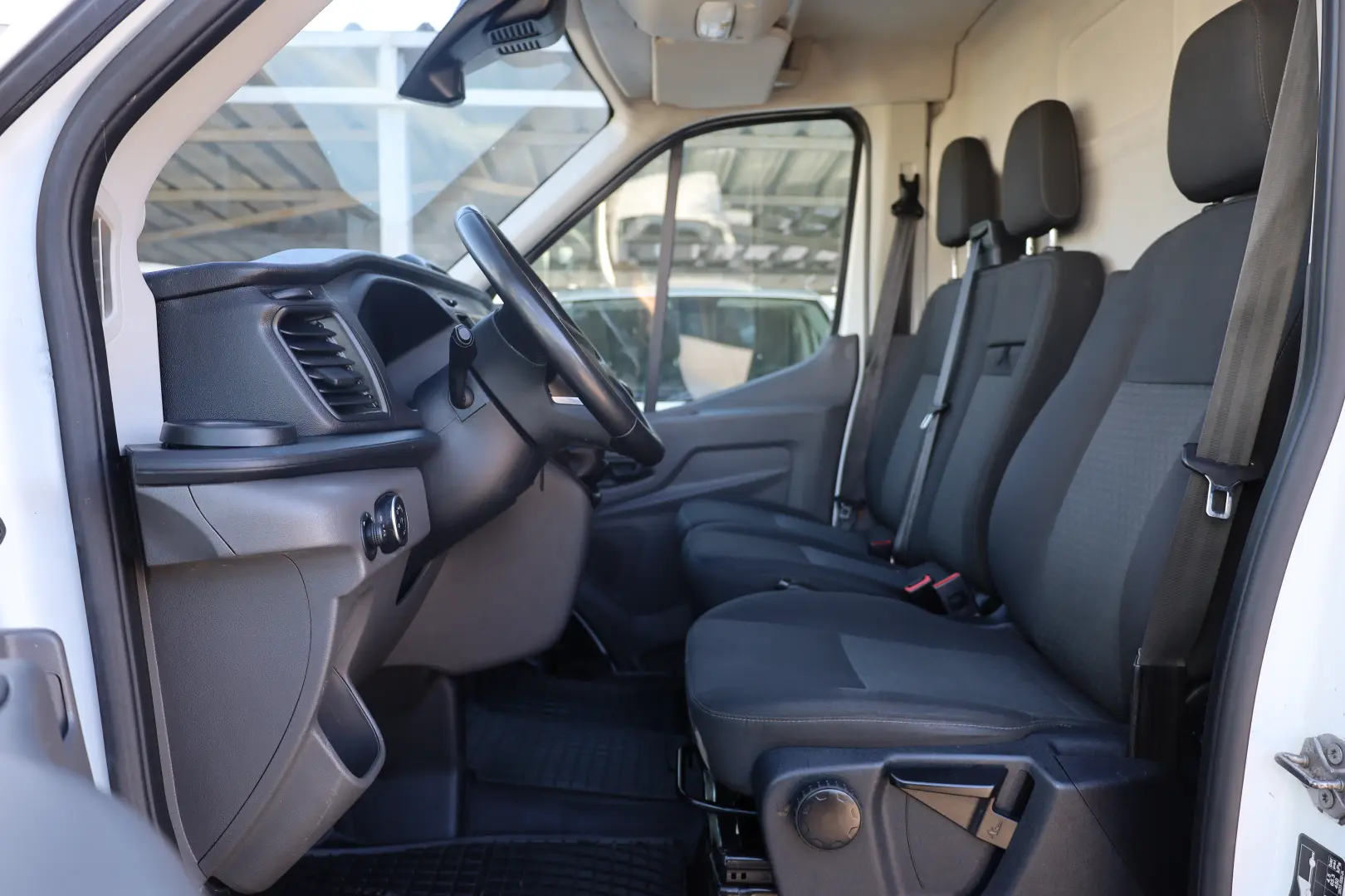 Ford Transit L4H3 2.0 130 cp