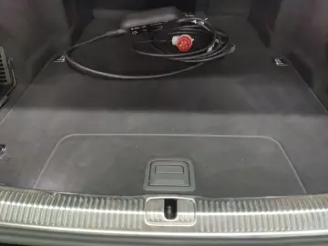 Audi A8 60 de TFSI-uri și patru BetterVision