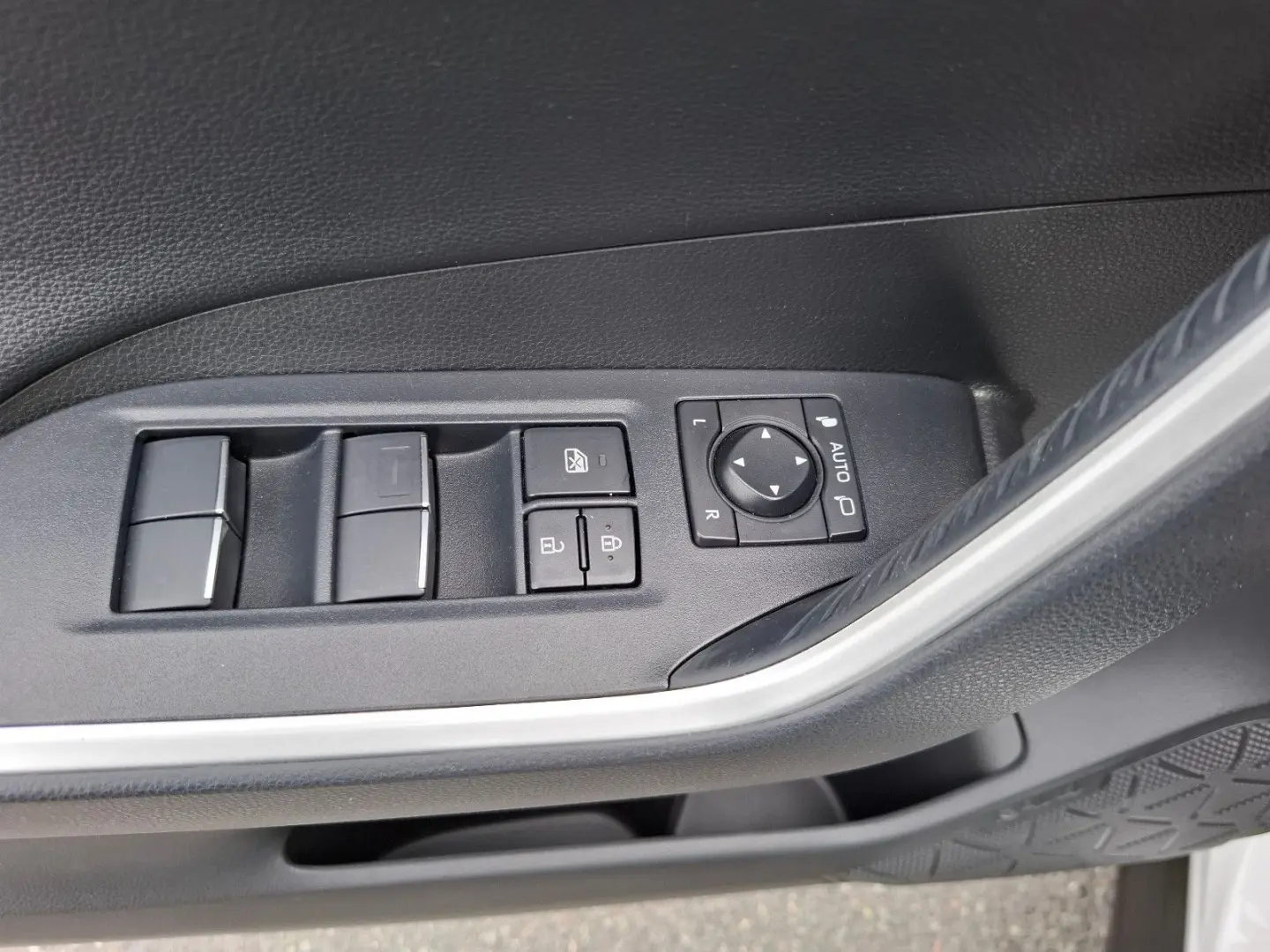 RAV 4 RAV4 Hybrid 4x2 Team Deutschland