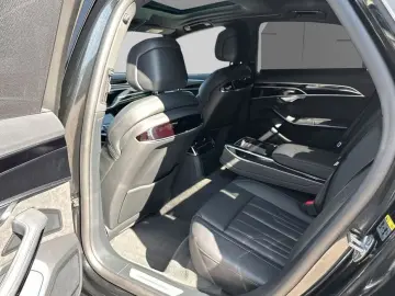 Audi A8 60 TFSI și quattro tiptronic