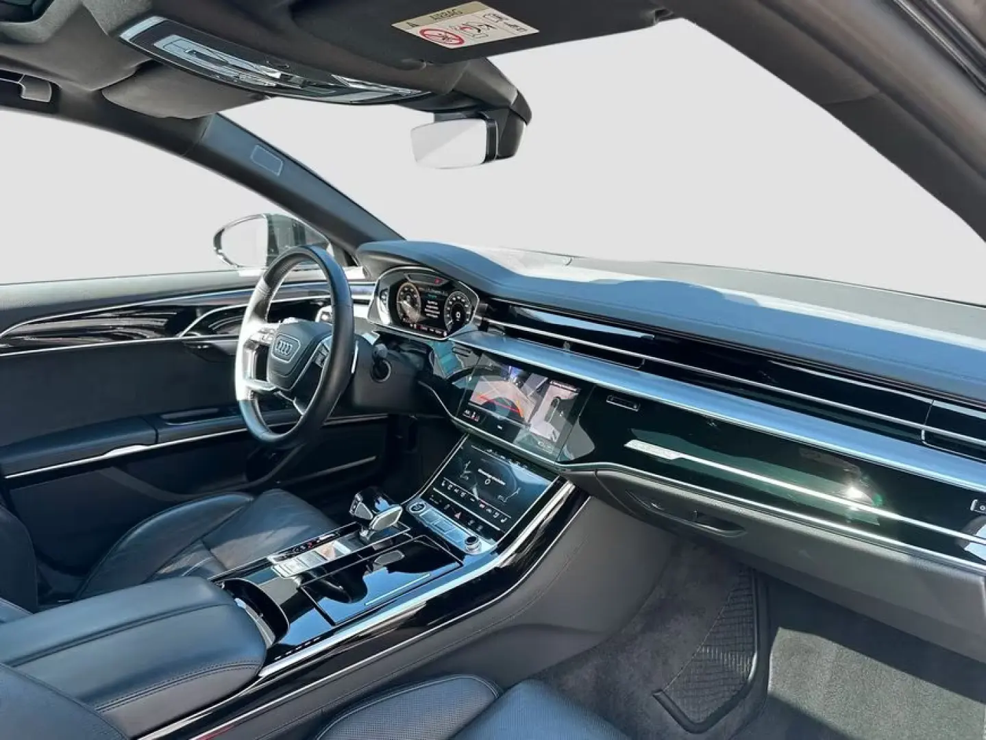 Audi A8 60 TFSI și quattro tiptronic